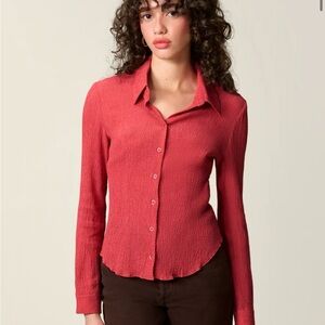 ISO Rouje Palmyra or similar tops any color